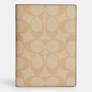 Coach Passport Case In Signature Canvas Khaki